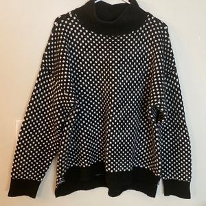 BP Women’s black and white mock neck sweater